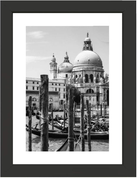 Black Nouveau 5x7" Photo Frame – Simple Styrene Frame for Elegant Display
